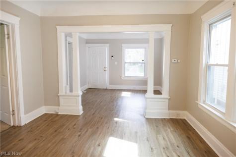 3152 W 68th Street Cleveland OH 44102