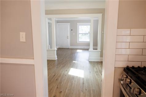 3152 W 68th Street Cleveland OH 44102