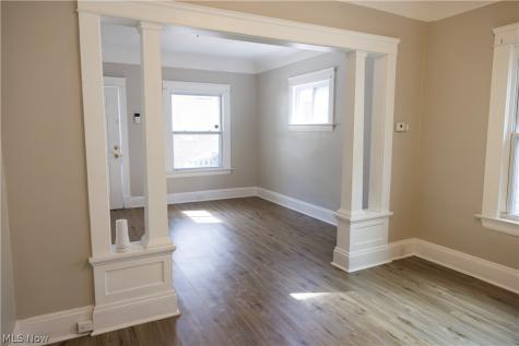 3152 W 68th Street Cleveland OH 44102