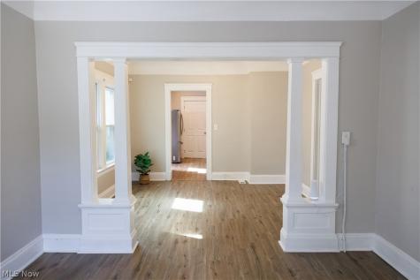 3152 W 68th Street Cleveland OH 44102