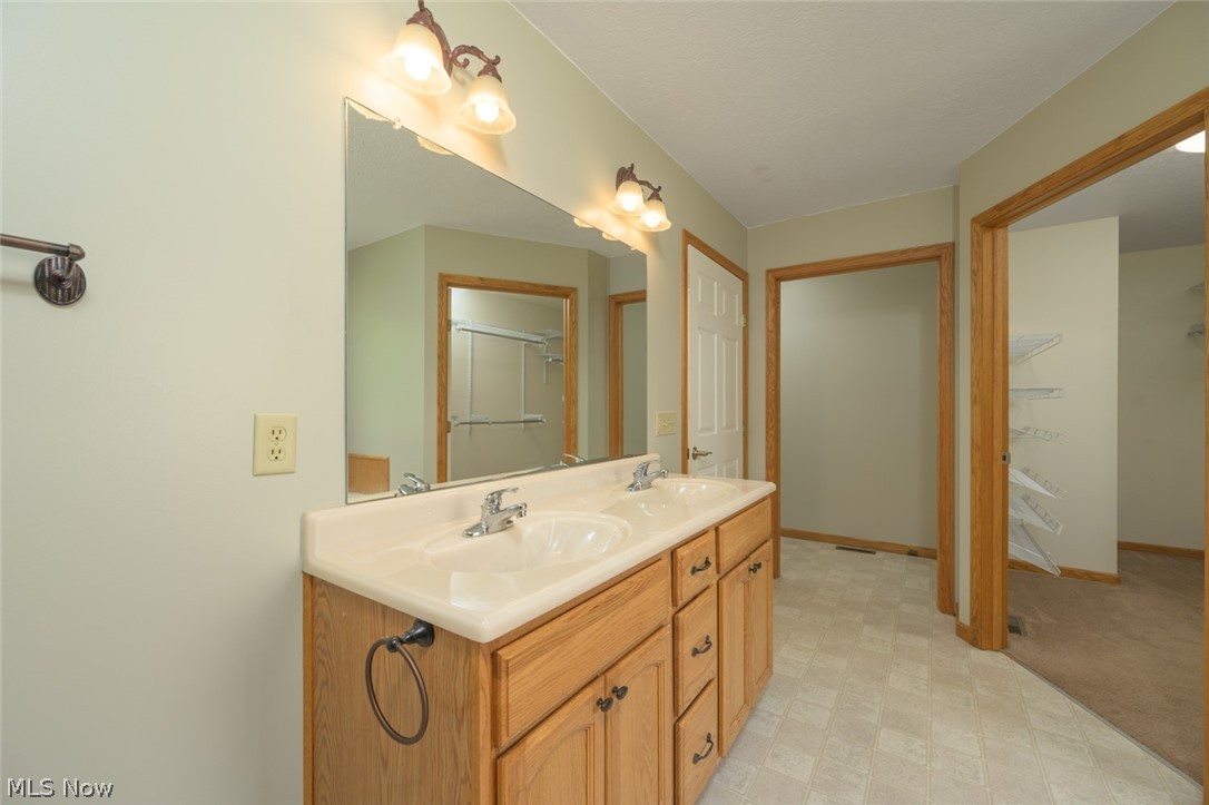 1048 Susan Road Ravenna OH 44266
