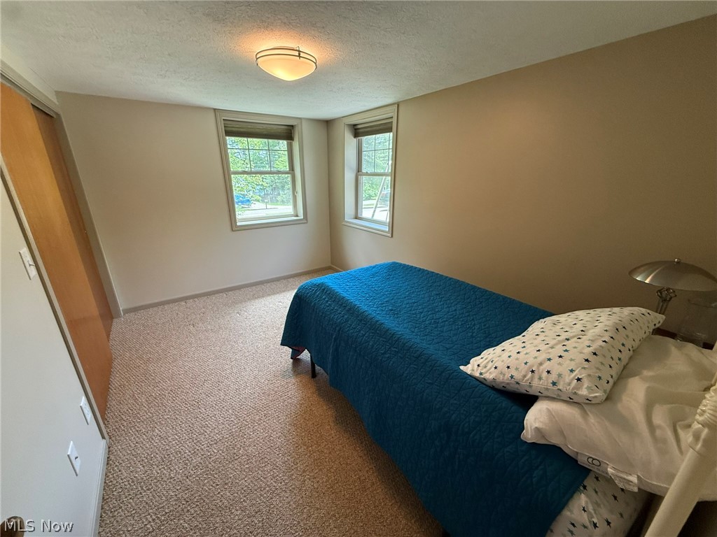 9073 N Shore Drive NE Mineral City OH 44656
