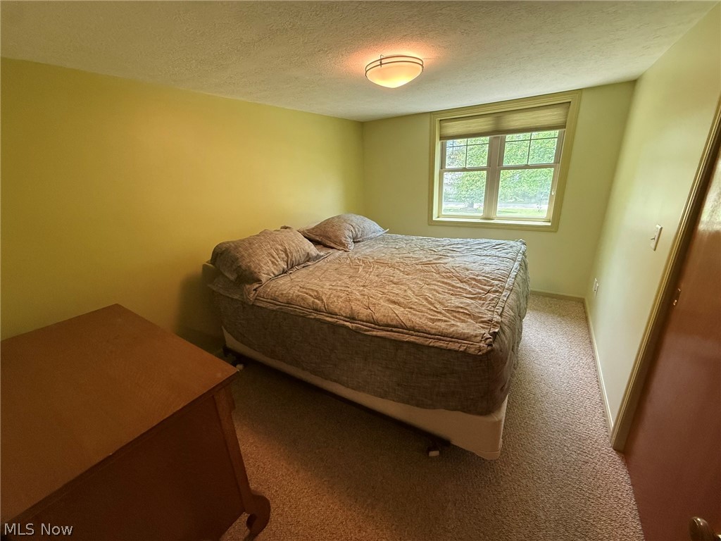 9073 N Shore Drive NE Mineral City OH 44656