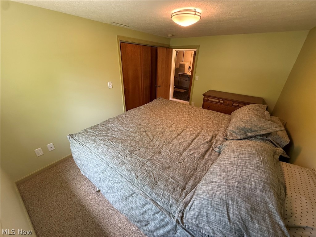 9073 N Shore Drive NE Mineral City OH 44656