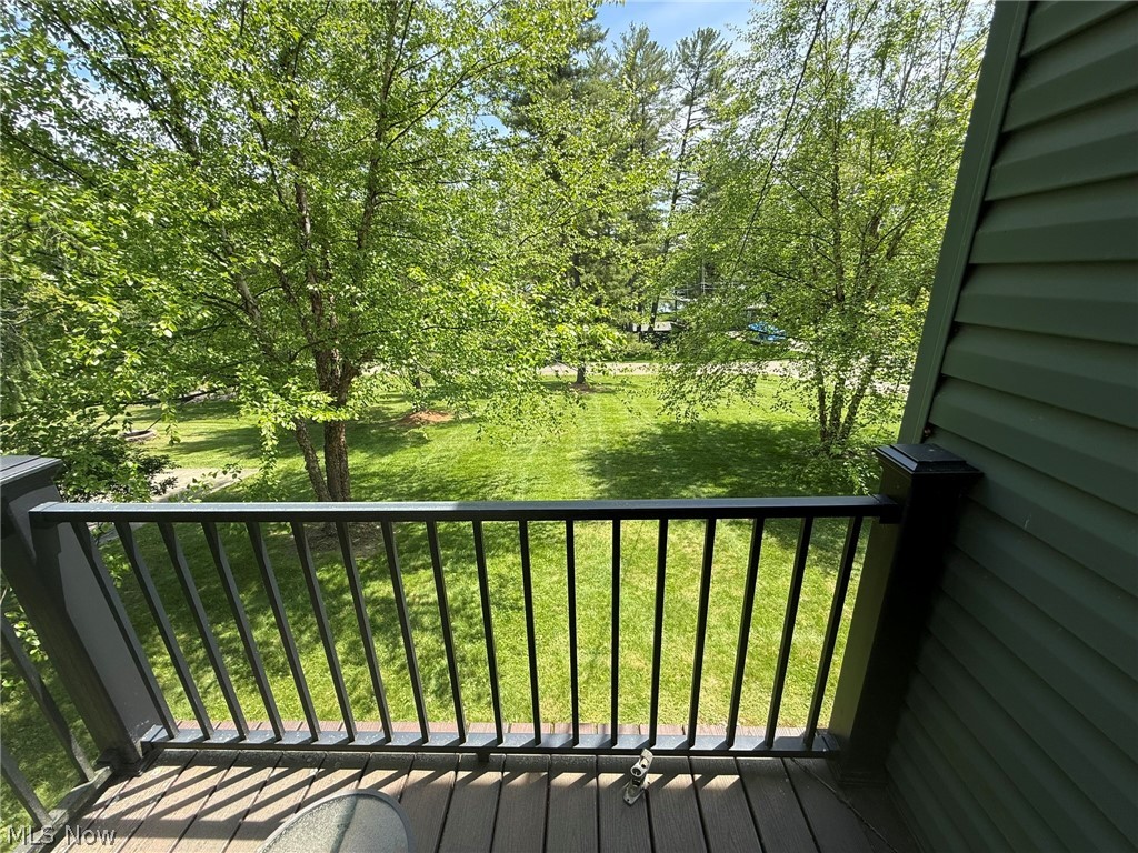 9073 N Shore Drive NE Mineral City OH 44656