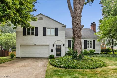 1361 Eriewood Drive Rocky River OH 44116