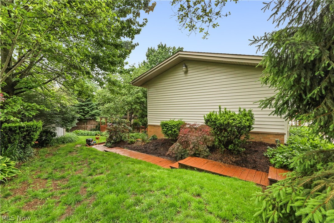 3875 N Glenridge Road Akron OH 44319