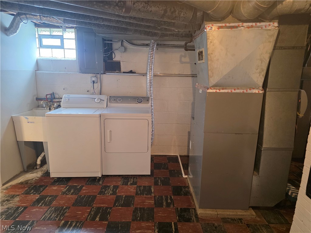 3203 Tuxedo Parma OH 44134