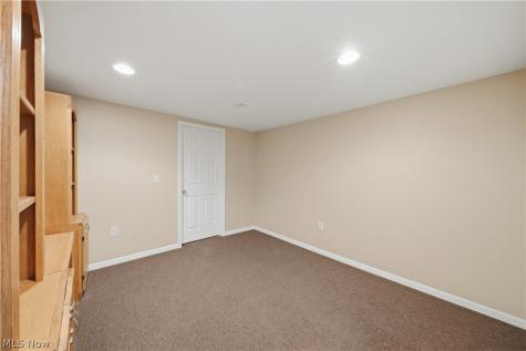 276 Stevenson Avenue Akron OH 44312