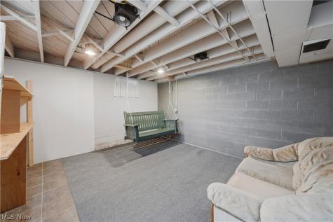 276 Stevenson Avenue Akron OH 44312
