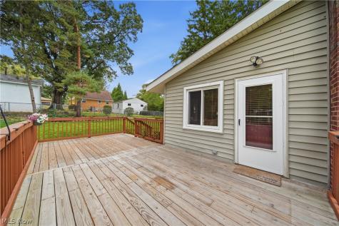 276 Stevenson Avenue Akron OH 44312