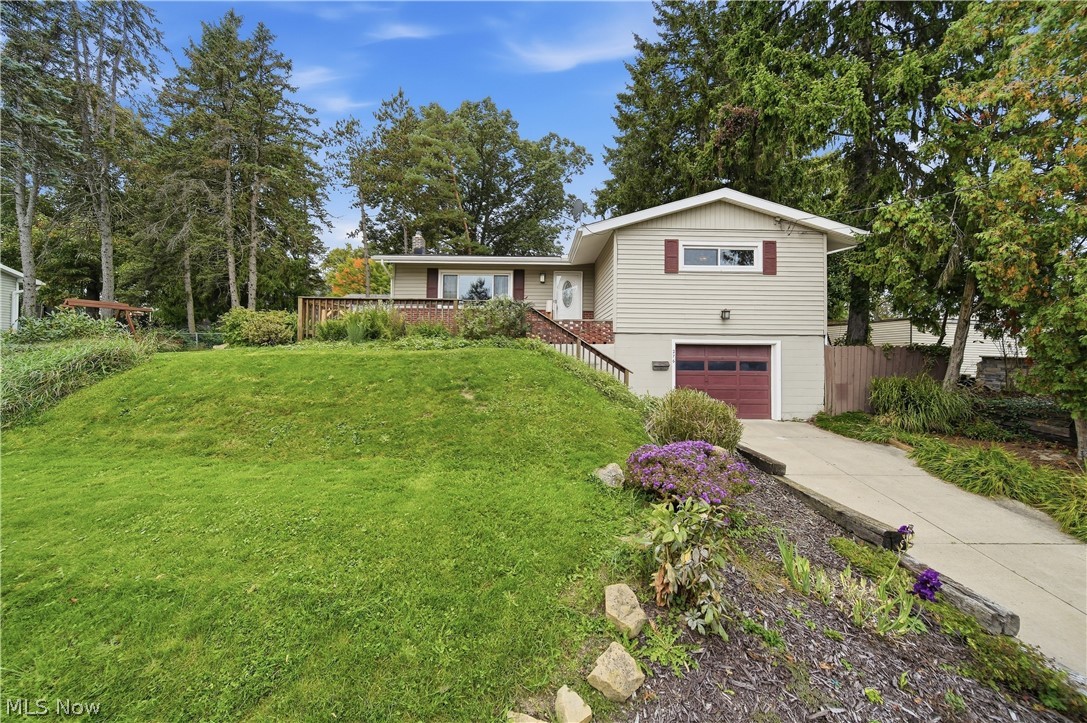 276 Stevenson Avenue Akron OH 44312
