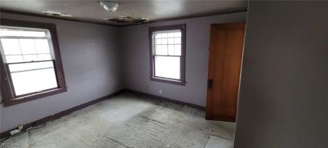 4017 Eastway Road South Euclid OH 44121