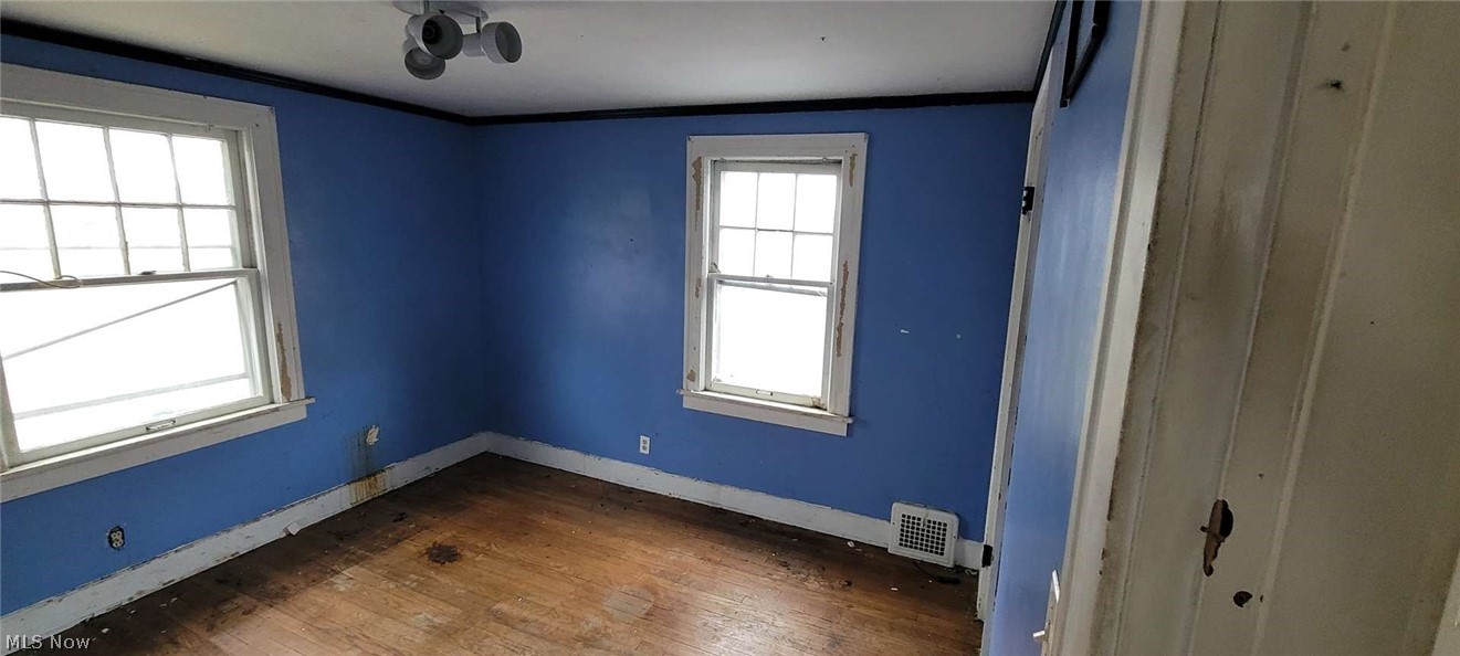 4017 Eastway Road South Euclid OH 44121