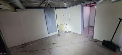4017 Eastway Road South Euclid OH 44121