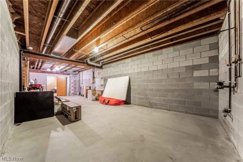 395 White Spruce Drive Macedonia OH 44056