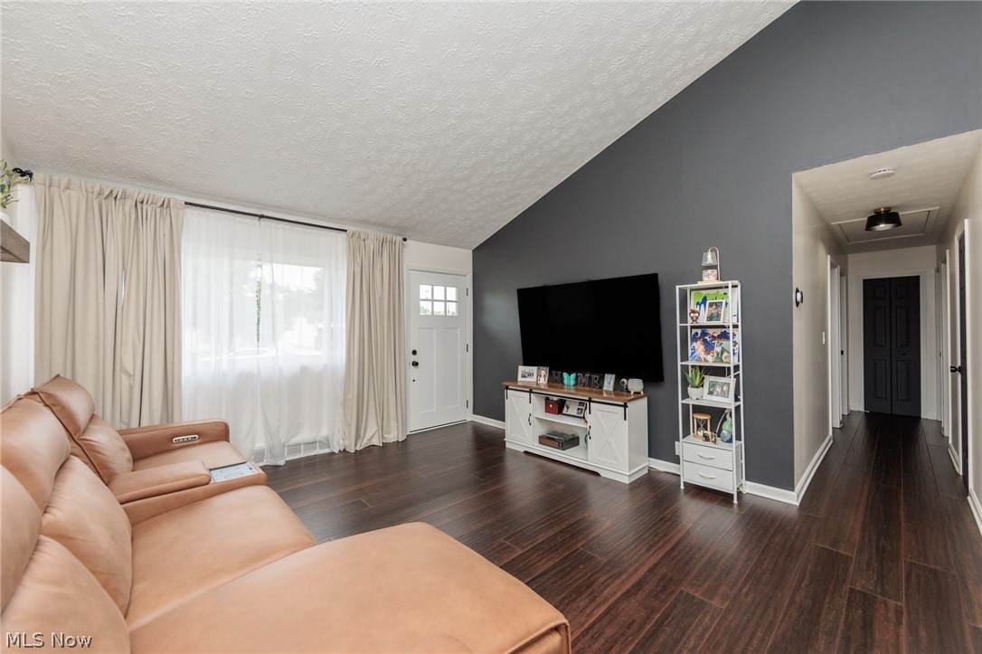 6391 Almont Drive Brook Park OH 44142