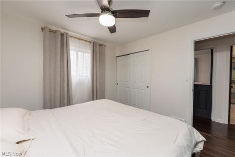6391 Almont Drive Brook Park OH 44142
