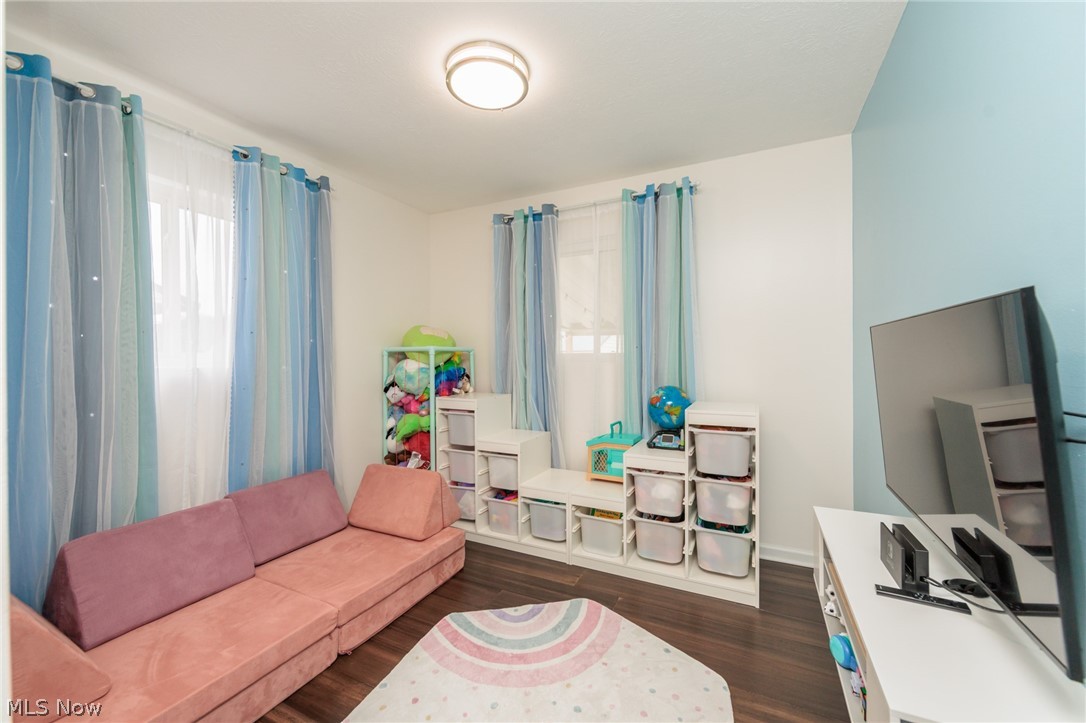 6391 Almont Drive Brook Park OH 44142