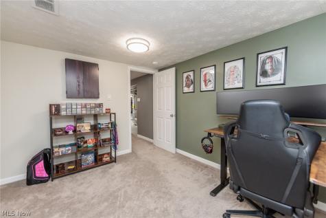 6391 Almont Drive Brook Park OH 44142