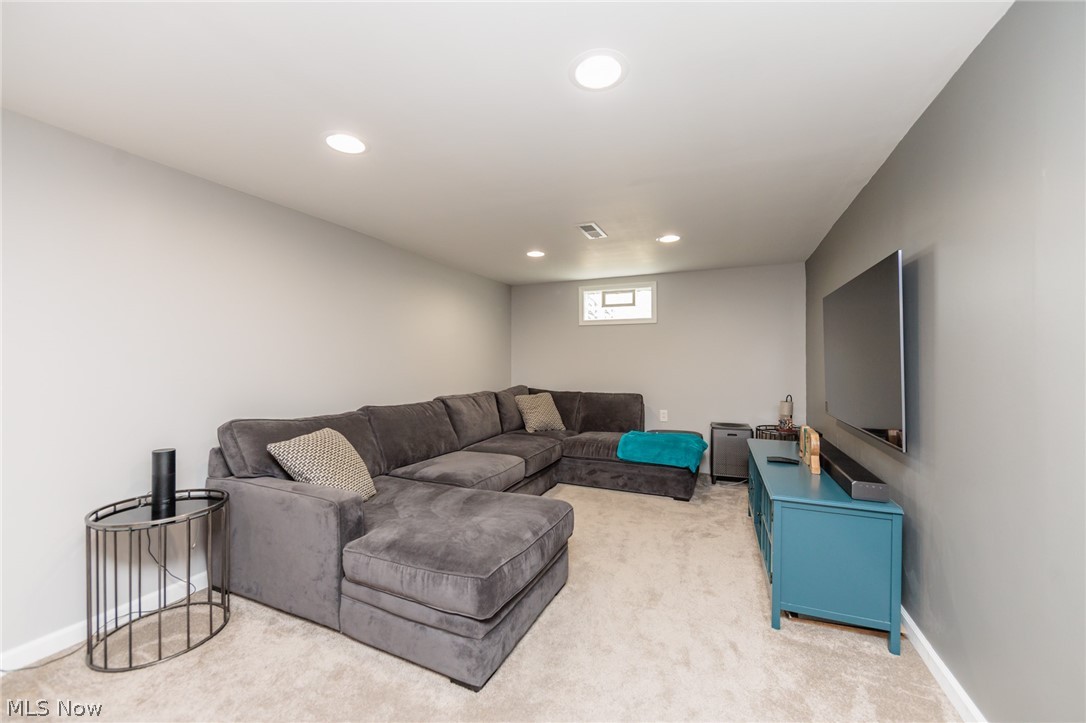 6391 Almont Drive Brook Park OH 44142