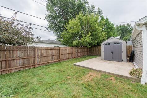 6391 Almont Drive Brook Park OH 44142