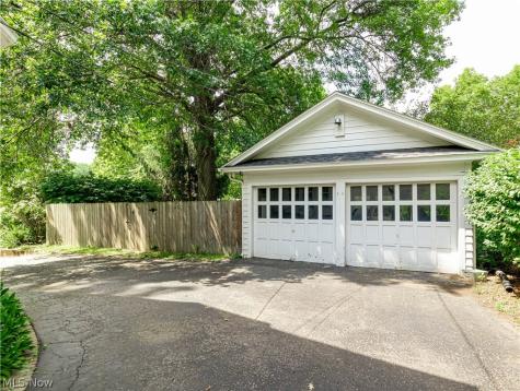 359 22nd Street NW Canton OH 44709
