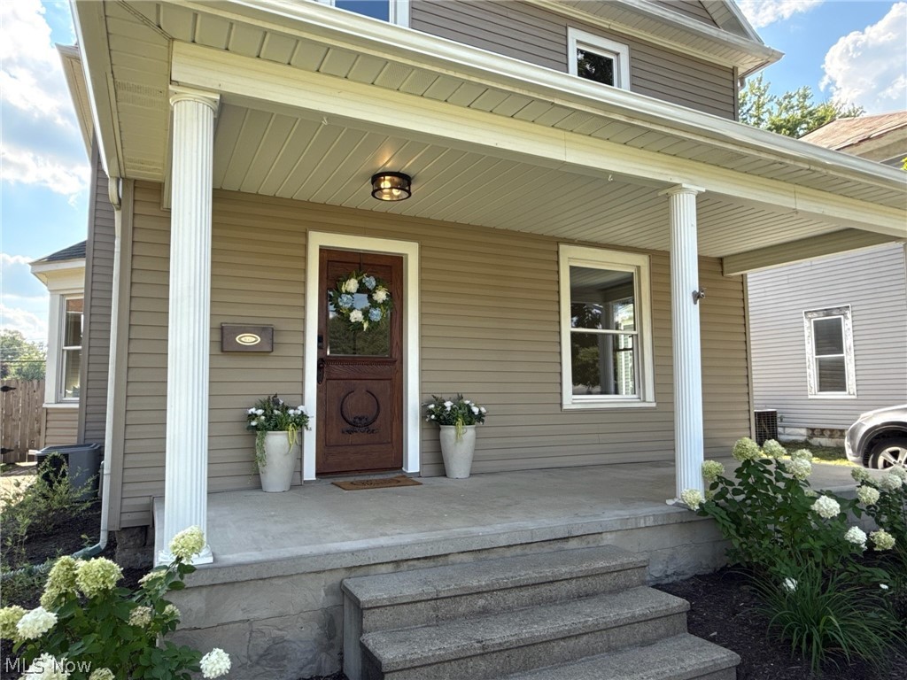 1326 N Wooster Avenue Dover OH 44622