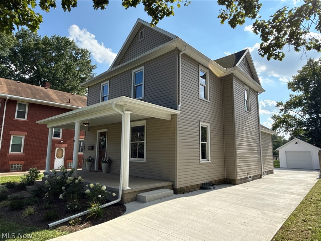 1326 N Wooster Avenue Dover OH 44622
