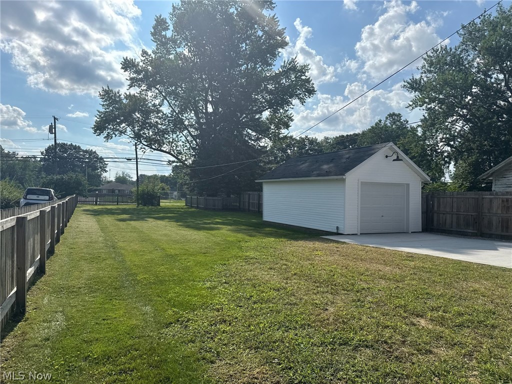 1326 N Wooster Avenue Dover OH 44622