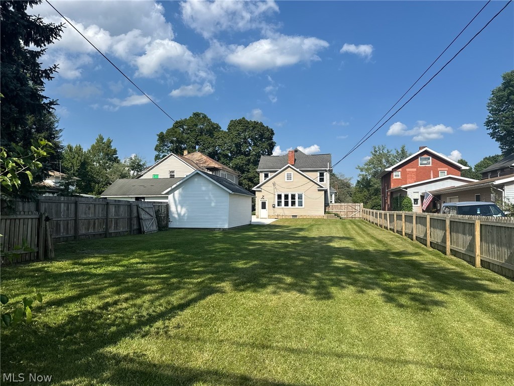 1326 N Wooster Avenue Dover OH 44622