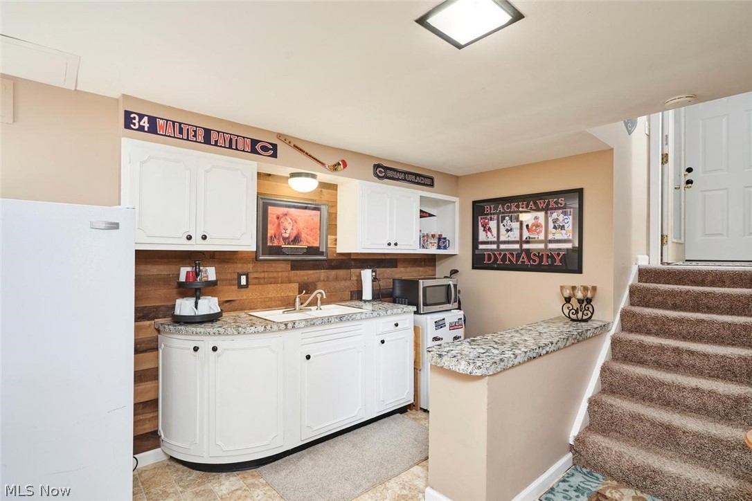 877 Locust Drive Tallmadge OH 44278