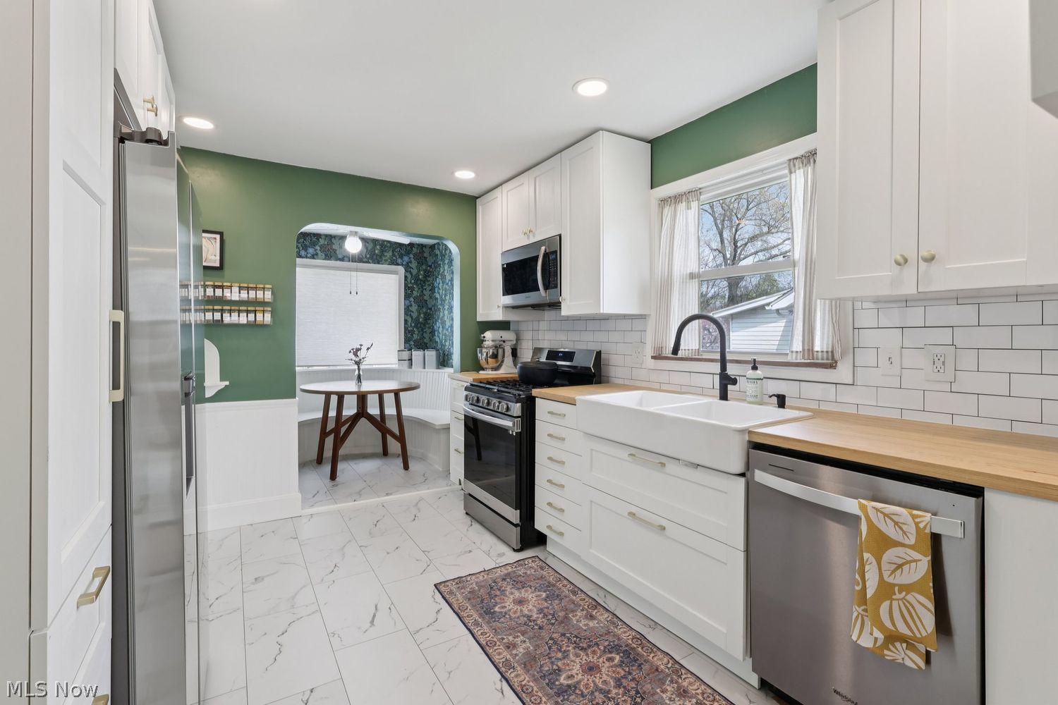 4362 W 226th Street Fairview Park OH 44126
