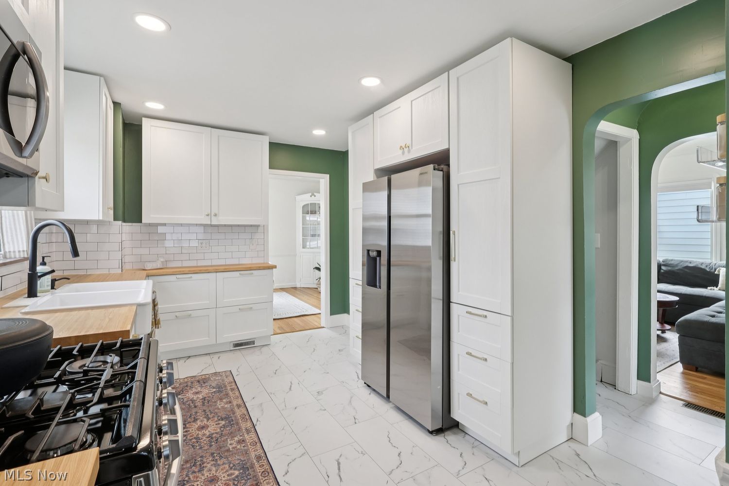 4362 W 226th Street Fairview Park OH 44126
