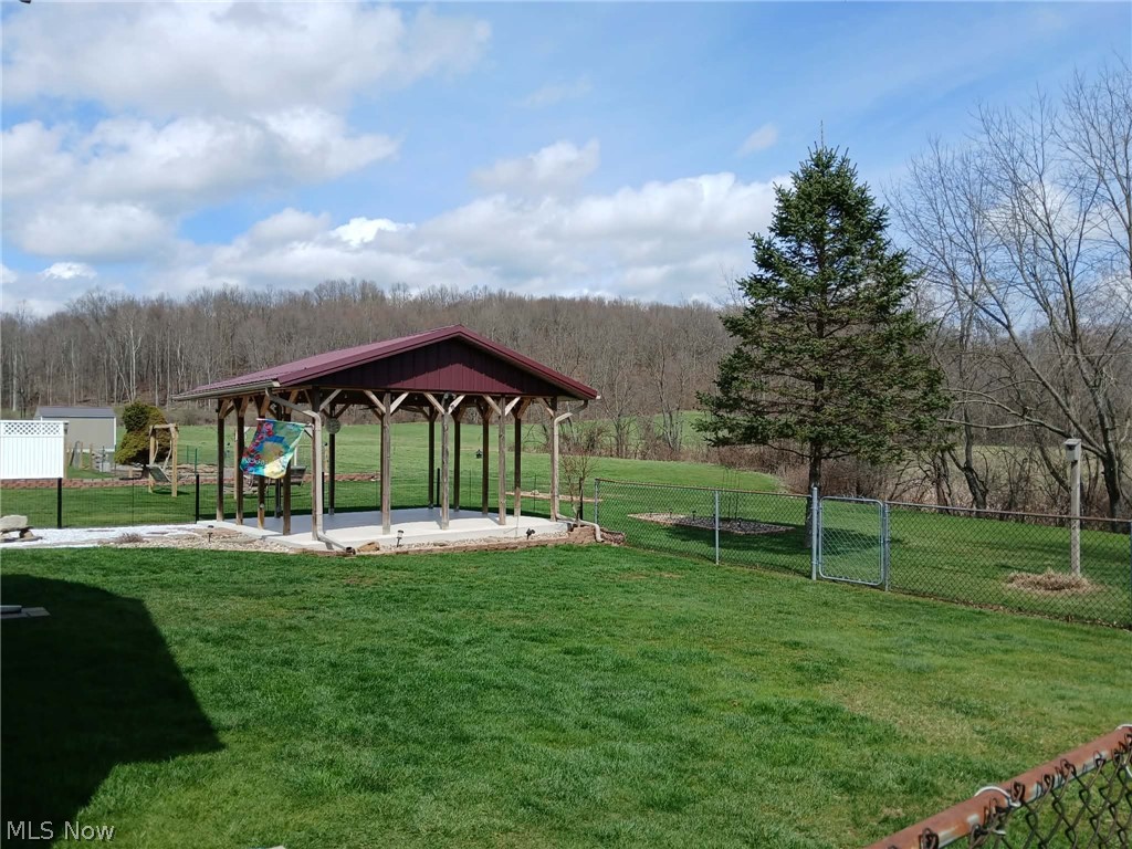4314 Sherrod Valley Drive SW Sherrodsville OH 44675