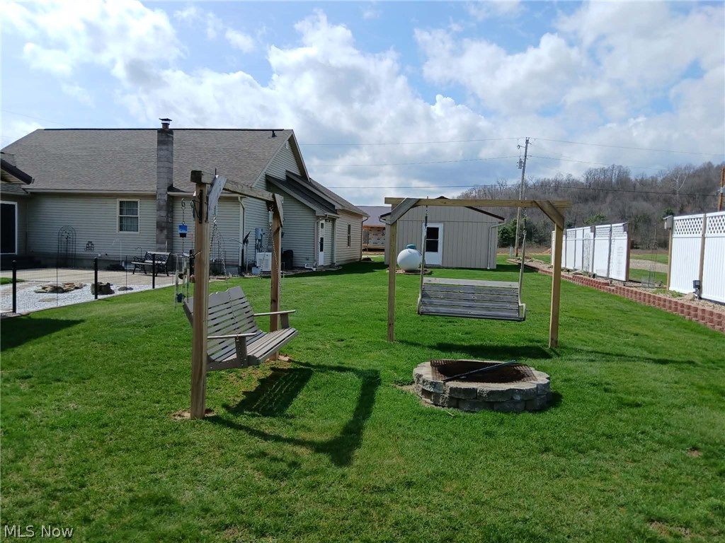 4314 Sherrod Valley Drive SW Sherrodsville OH 44675