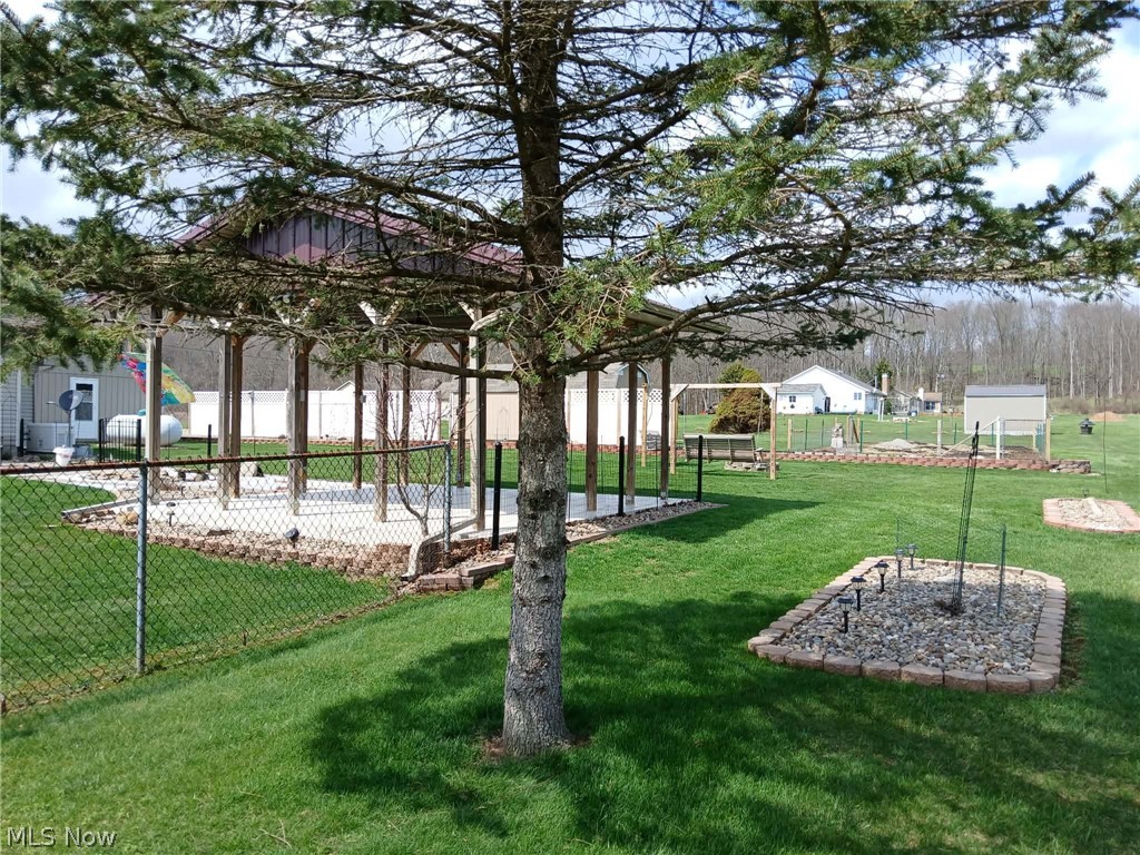 4314 Sherrod Valley Drive SW Sherrodsville OH 44675