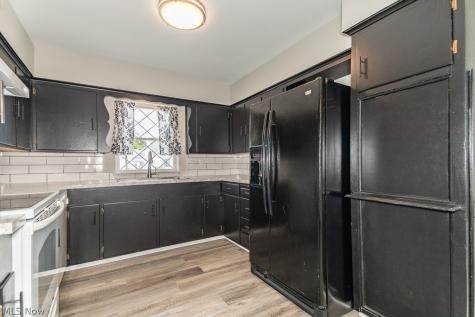 1565 Douglas Road Wickliffe OH 44092