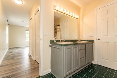 1565 Douglas Road Wickliffe OH 44092