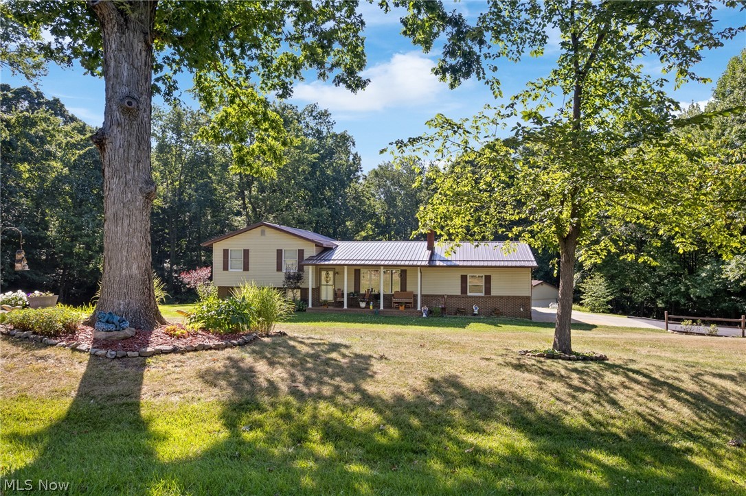 9234 Bailey Road NE Bolivar OH 44612