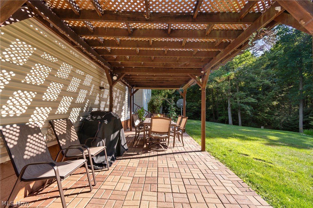 9234 Bailey Road NE Bolivar OH 44612