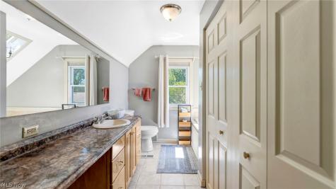 2218 20th Street Cuyahoga Falls OH 44223