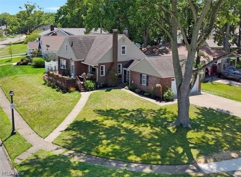 2218 20th Street Cuyahoga Falls OH 44223