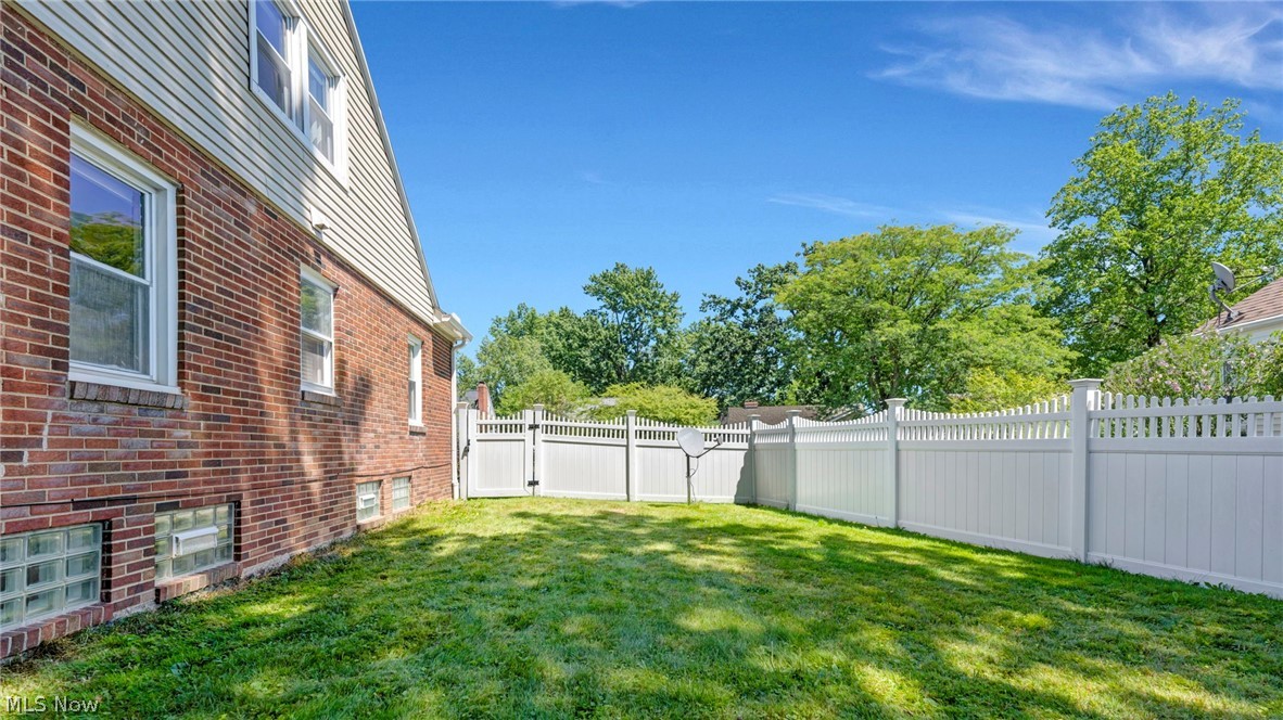 2218 20th Street Cuyahoga Falls OH 44223