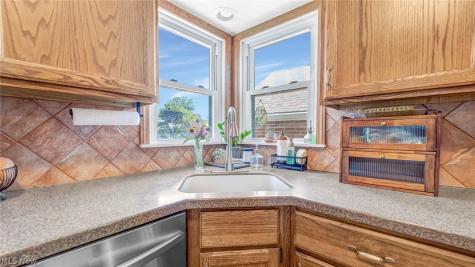 2218 20th Street Cuyahoga Falls OH 44223