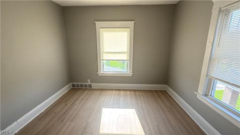 3581 E 149th Street Cleveland OH 44120