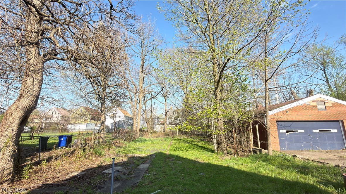 3581 E 149th Street Cleveland OH 44120