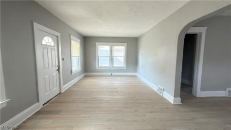 3581 E 149th Street Cleveland OH 44120