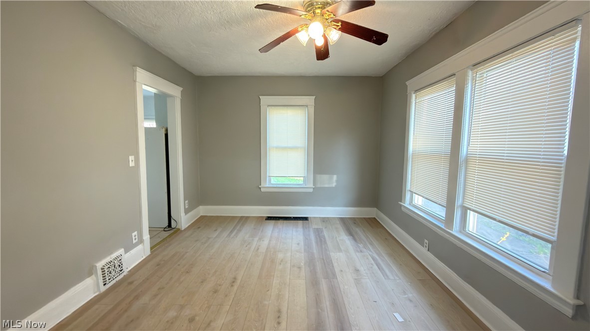 3581 E 149th Street Cleveland OH 44120
