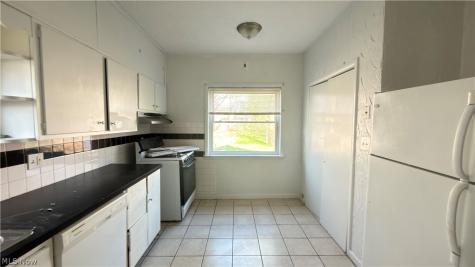 3581 E 149th Street Cleveland OH 44120